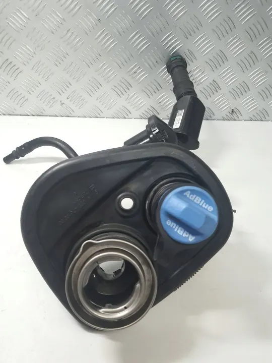 Tubo de Llenado AdBlue OEM 2054709201 para Mercedes W205 image 7