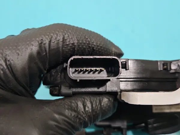 Rechtes Vorderes Schloss 81320-3U010 Kia Sportage III 10-15 image 6