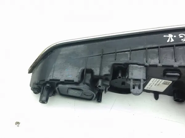 Toyota Prius 2016 Bakre stötfångarlampa OEM 8159047020 image 7