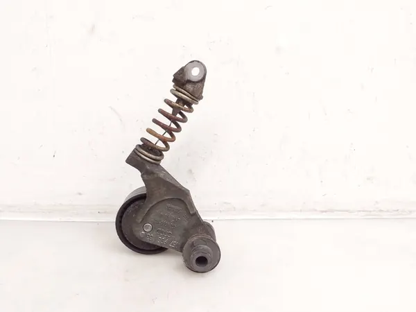 Vaihtovirtageneraattorin kiristin Audi A8 S8 D4 057903133L image 2