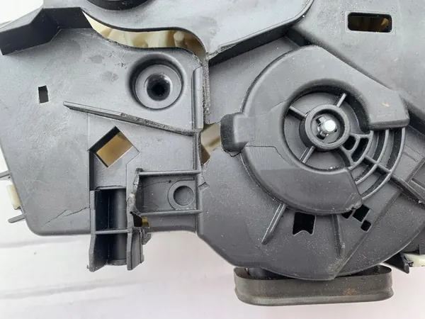 Skjutdörrslåsmodul Höger Mercedes Vito A4477302702 image 2