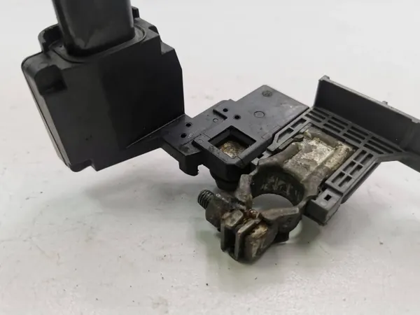 Fusível relé bateria OEM 2885026012 para Toyota Auris image 3