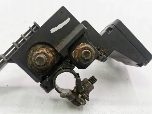 Fusível relé bateria OEM 2885026012 para Toyota Auris image 4