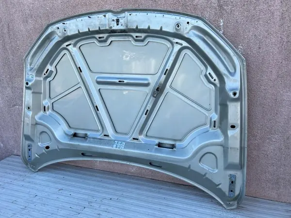 VW JETTA IV Motorhuv 5C6823031E 10-18 image 7