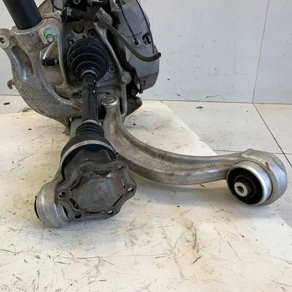 Snodo di Sospensione Anteriore Destro Ammortizzatore Audi A6 C8 TDI image 7