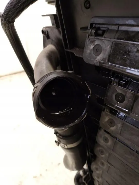 Porsche PANAMERA Koeler 2018 image 6