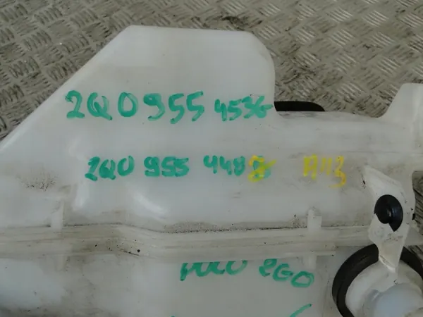 Scheibenwaschbehälter OEM 2Q0955453G 2Q0955448J VW Polo image 6