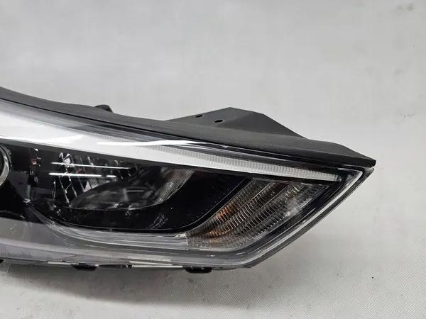 HYUNDAI TUCSON III 15-18 Faro Delantero Derecho 92102D7101 image 5