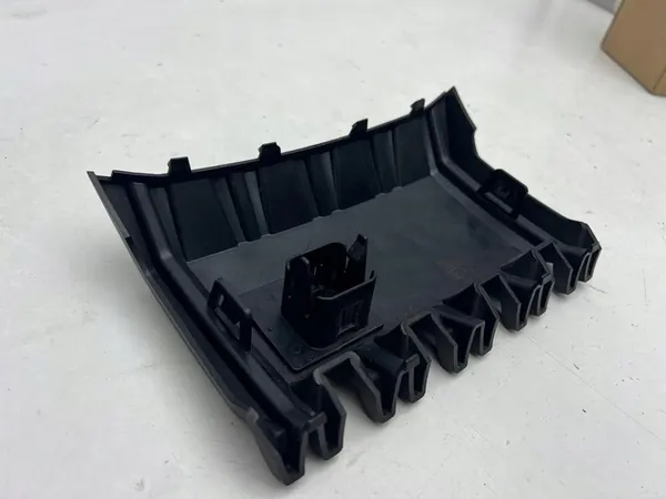 SKODA OCTAVIA IV LIFT Copertura Radar Originale 2024- image 4