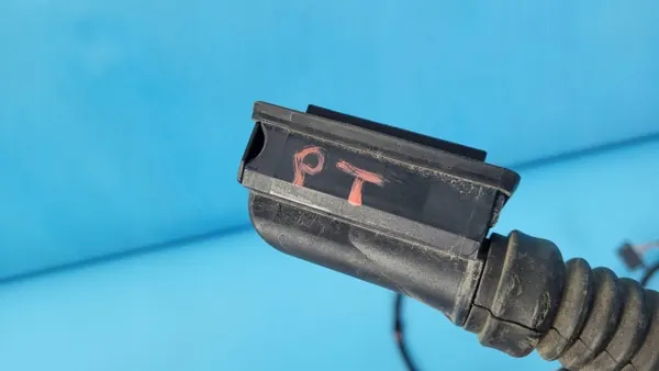 Harness Puerta Trasera Derecha BMW X1 U11 OEM 9224365 image 5