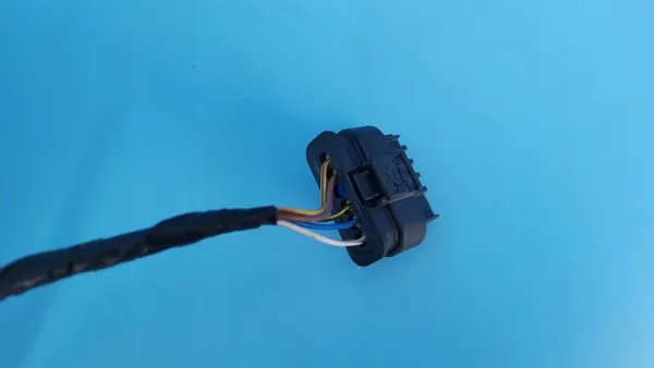 Harness Puerta Trasera Derecha BMW X1 U11 OEM 9224365 image 9