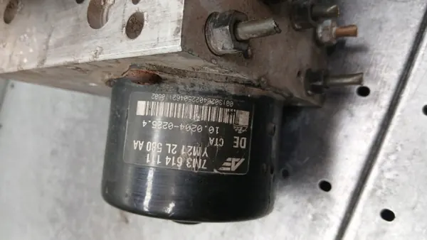 Pompe ABS OEM 7M3614111 pour Ford Galaxy 1.9TDI 00-06 image 5