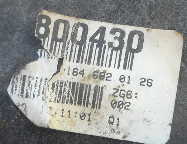 Isolation capot Mercedes ML W164 OEM 1646820126 image 3