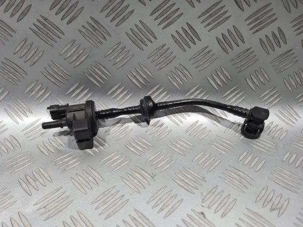 Capteur de rampe à carburant OEM 55566387 pour Opel image 2