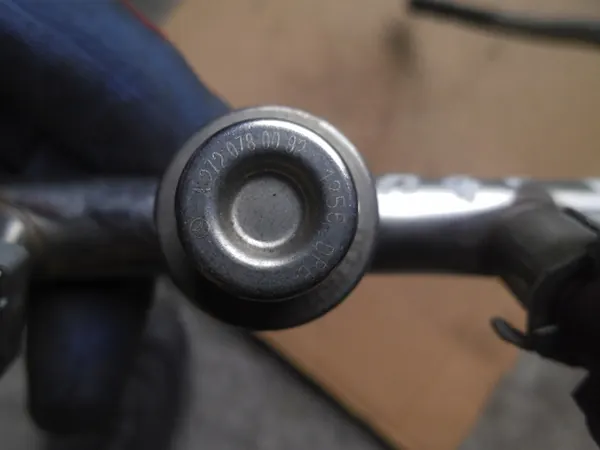 Trilho de Combustível Mercedes-Benz C W203 1.8K OE A2720780092 image 2