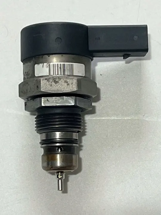 Audi 3.0 TDI Tryckregleringsventil OEM 057130764AE image 2