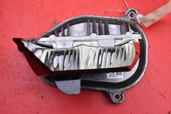 LED richtingaanwijzer links 3G0998477 VW Passat B8 14-20 image 2