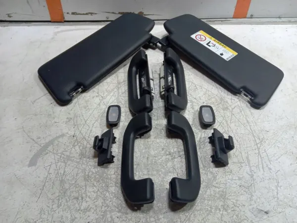 Piezas Visor Mercedes W205 OEM PODSUFITW205 image 2