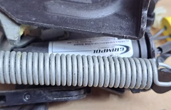 BMW 5 G30 Vänster Motorhuvslås 51237347410 image 6