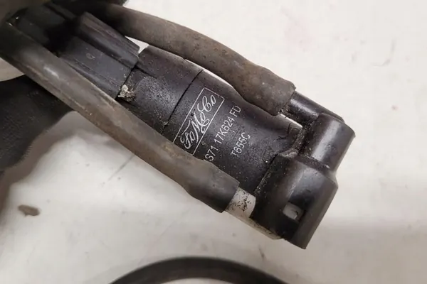 Tuulilasinpesurin pumppu FORD FOCUS 1.8L image 2