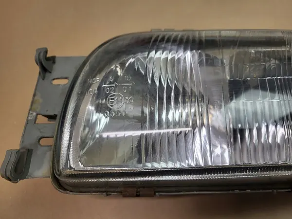 Linker voorlicht motor Ford Fiesta MK4 DEPO image 5