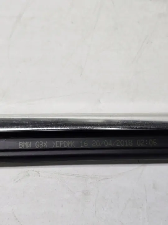 BMW G30 Tira Raspante Esquerda Dianteira OEM image 4
