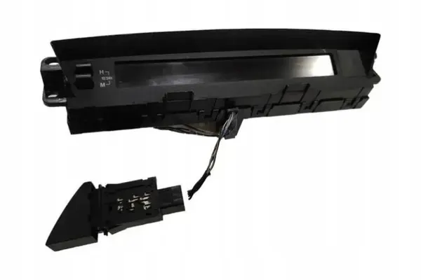 Écran de navigation Mazda 6 Sedan OEM P0195111 image 2