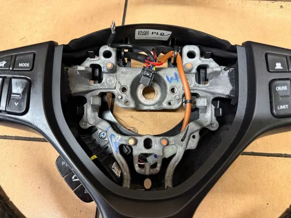 Volant Multifonction Suzuki Baleno II OEM CLF1077 image 4