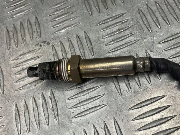 Mercedes NOX Sensor A0009058011 W213 image 3