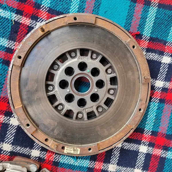 Kaksoismassaväkä Opel 1.6 CDTI image 4