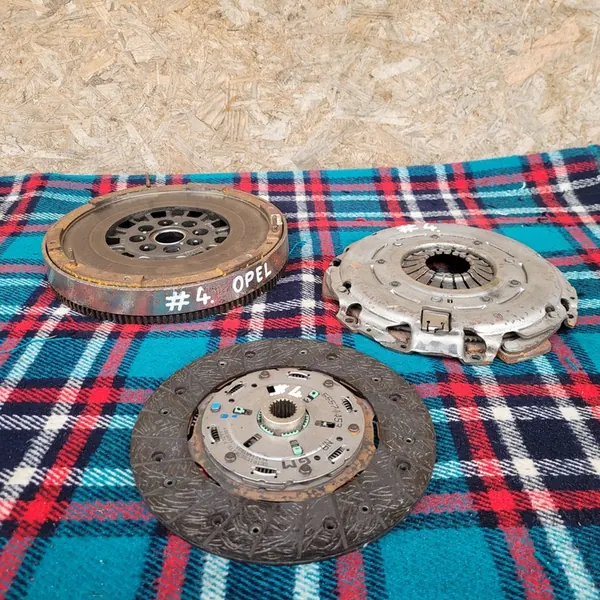 Kaksoismassaväkä Opel 1.6 CDTI image 5