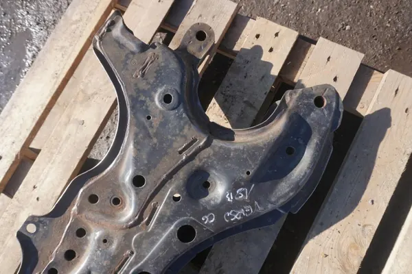 OEM TOY33789902 Toyota poikittaispalkki 2003-2009 image 7