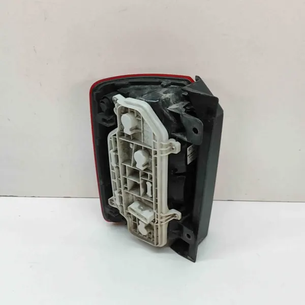 Luz Trasera Derecha VW Caddy IV Furgón 2.0L 2K1945096F image 2