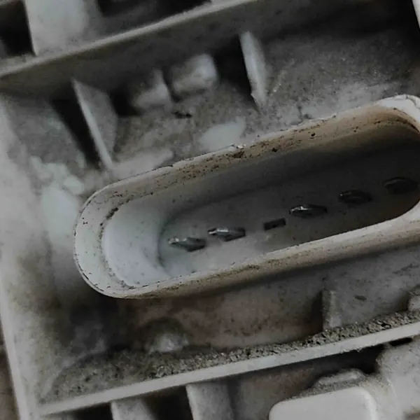 Luz Trasera Derecha VW Caddy IV Furgón 2.0L 2K1945096F image 3