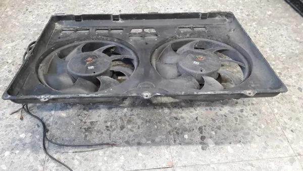 Ventilateur radiateur OEM 4A0121225C pour Audi 80 Avant 1.9DTDI image 4