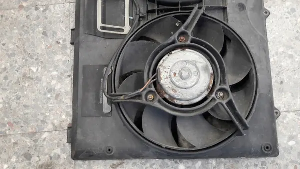 Ventilateur radiateur OEM 4A0121225C pour Audi 80 Avant 1.9DTDI image 9