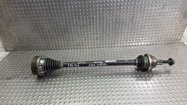 Demi-arbre droit arrière OEM S26372790 pour Audi Q3 image 4