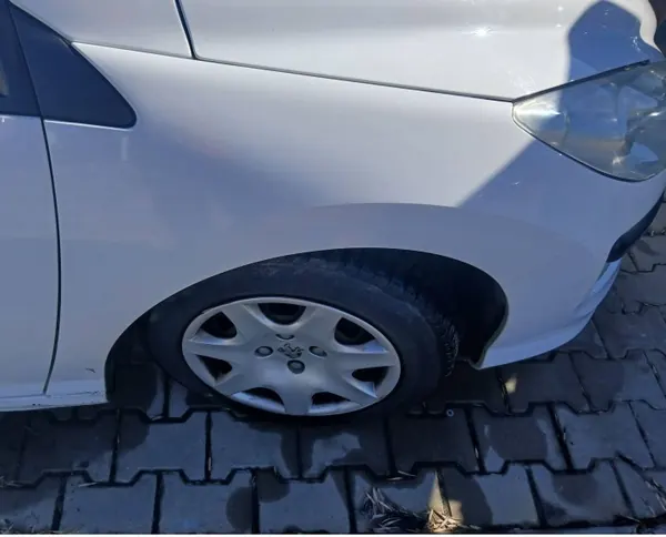 Peugeot 308 T7 rechter voor spatbord OEM 308T7BLOTNIKPP image 2