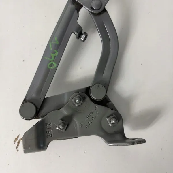 OEM 13186899 Juego de Bisagras de Capó Opel Corsa D/E image 5