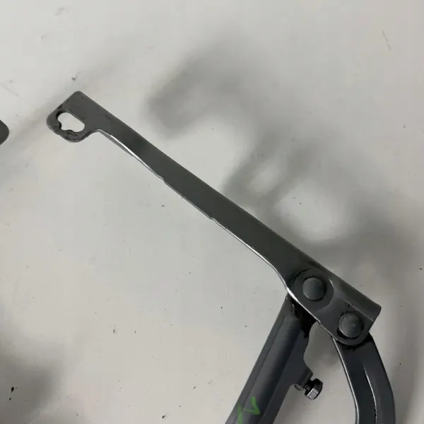 OEM 13186899 Juego de Bisagras de Capó Opel Corsa D/E image 6