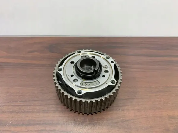 Cupra Formentor VVT-solenoidi OEM 04E109088AE image 4
