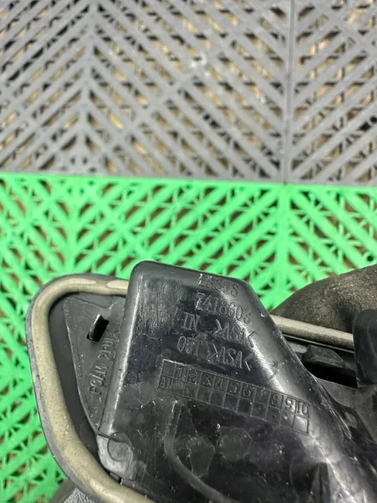 BMW X3 G01 Ilmanotto OEM 8064805 - Käytetty image 3