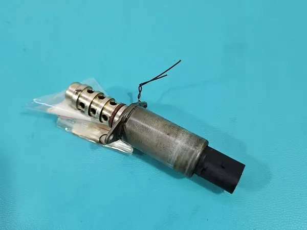 Kamman asentotunnistin VW Passat B6 3.2 FSI V6 13150307G image 3