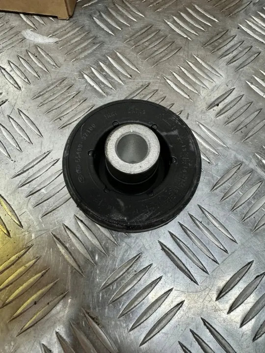 OEM 55499-3Z100 Amortiguador Vibración Eje - Usado image 3