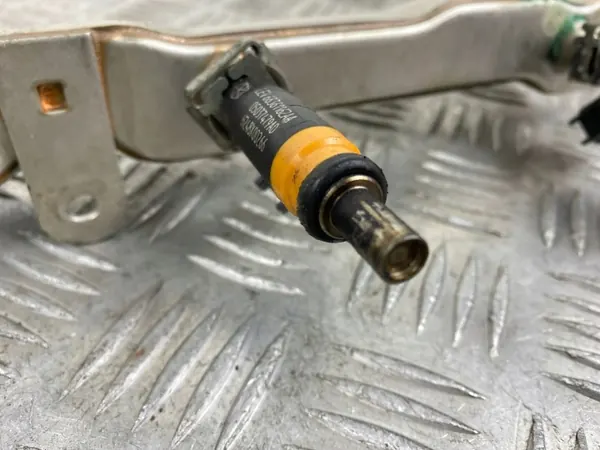 Conduto de combustível Jeep OEM 53013888AD - Usado image 4