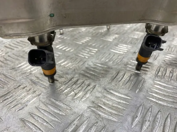 Conduto de combustível Jeep OEM 53013888AD - Usado image 6