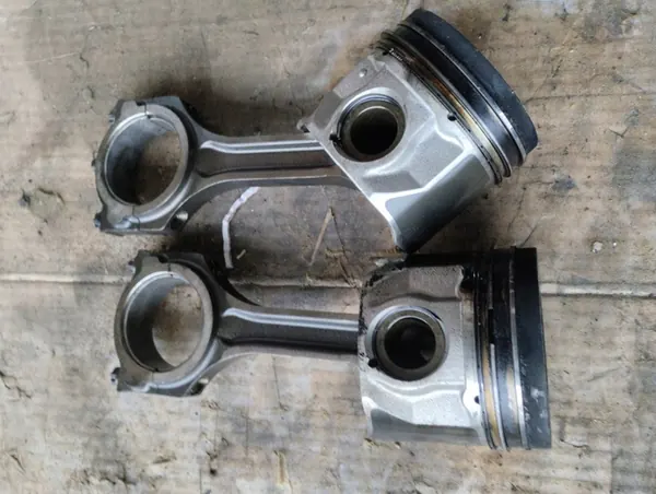 Kolv med vevstake Ford Transit 2.4 TDCi image 2