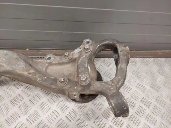 Buje rueda delantera derecha OEM A2222001 Mercedes W222 image 6