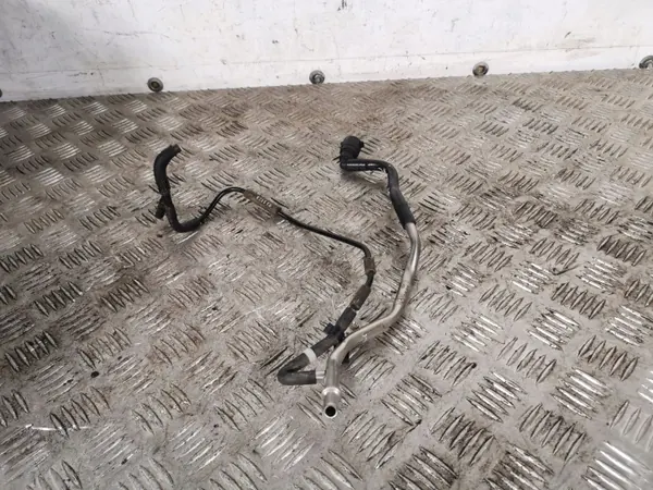 Infiniti Q50 Vacuumleiding OEM A6512300556 image 3