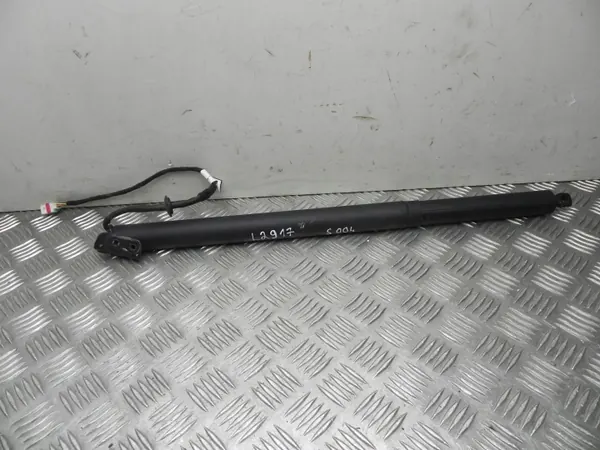 Hyundai OEM 81780-D3100 gasveer voor Tucson 2017 image 2